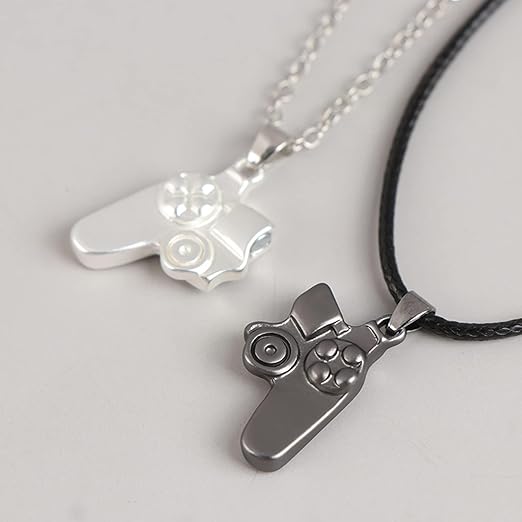 Magnetisches Halsketten Paar - Game Controller  - Gamergeschenk
