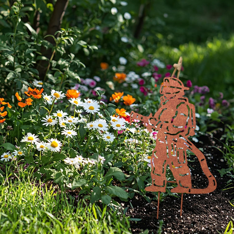 Feuerwehrmann Gartendeko Rost