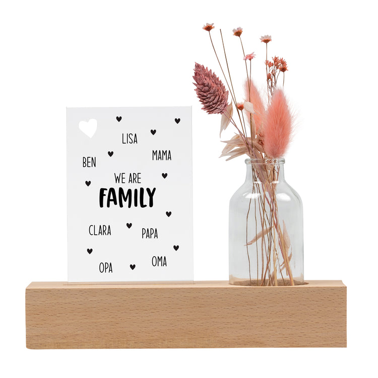 Personalisierbarer Trockenblumenständer Family mit Vase