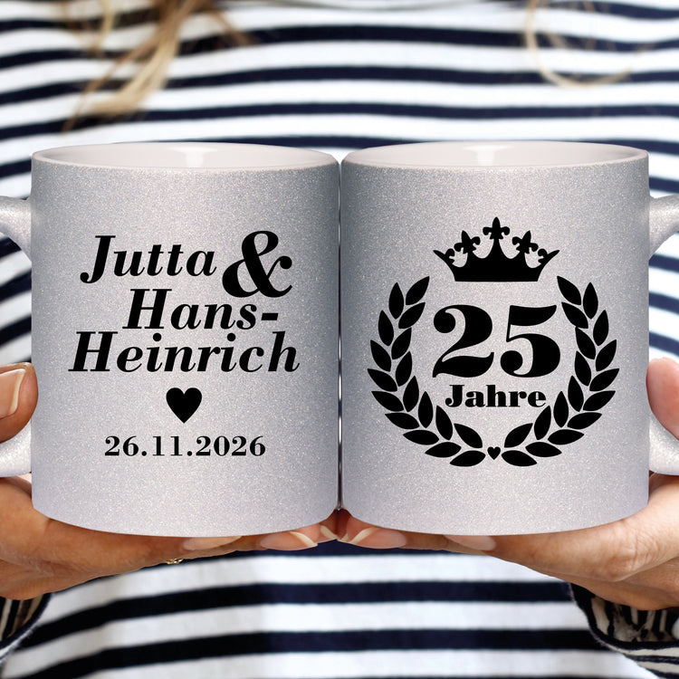Silberne Tasse zur Silberhochzeit - personalisiert