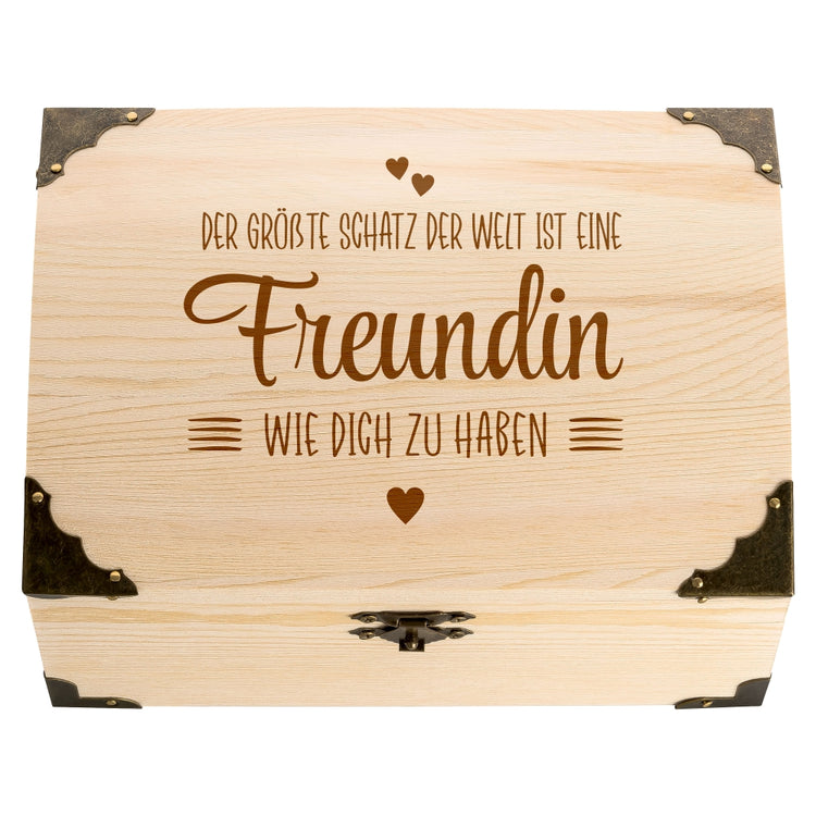 Schatztruhe mit Gravur Der größte Schatz der Welt ... Freundin