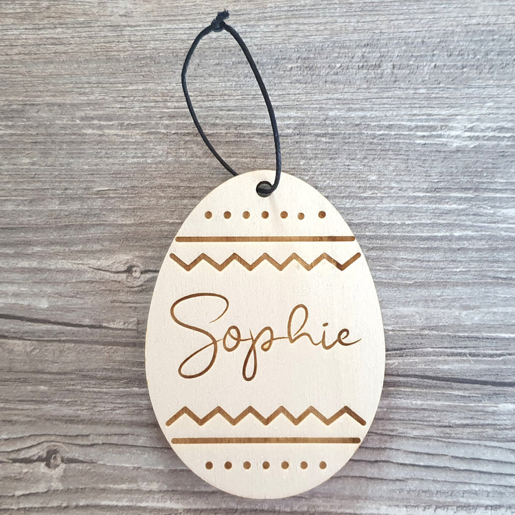 Personalisierter Osteranhänger Osterei aus Holz