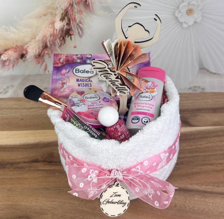 Beauty-Set - Wellnessgeschenk-Idee mit Handtuch