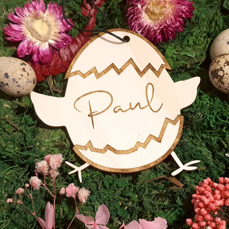 Personalisierter Osteranhänger Küken aus Holz