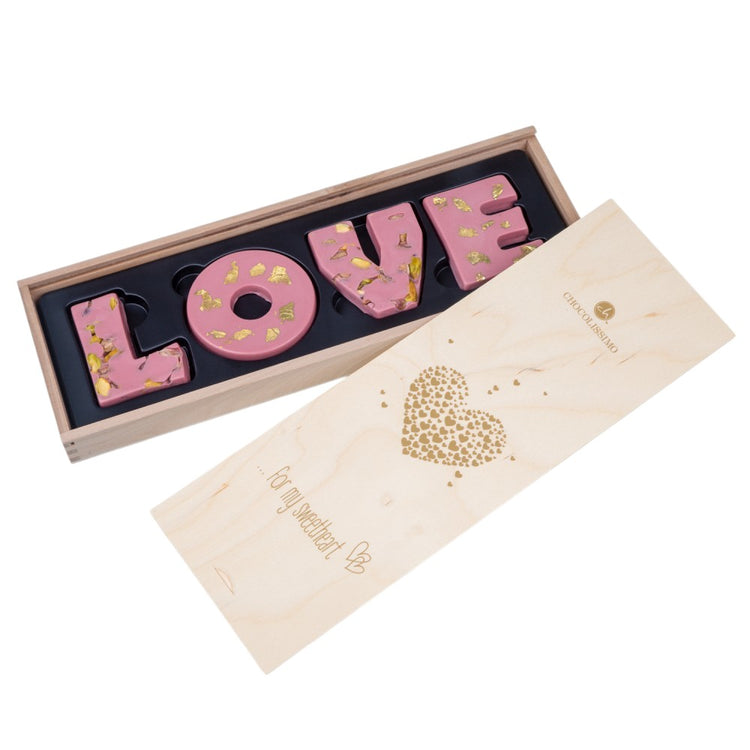 LOVE - Schokobuchstaben - aus der Ruby Kakaobohne