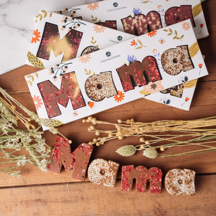 MAMA - Buchstaben aus Vollmilchschokolade