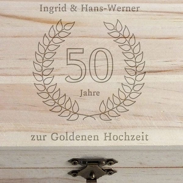 Personalisierbare Schatztruhe zur Goldenen Hochzeit